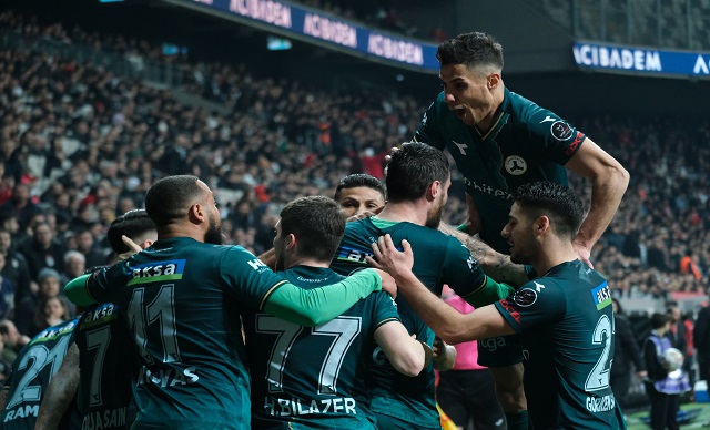 Hakem Bakar Aboubakar Atar!