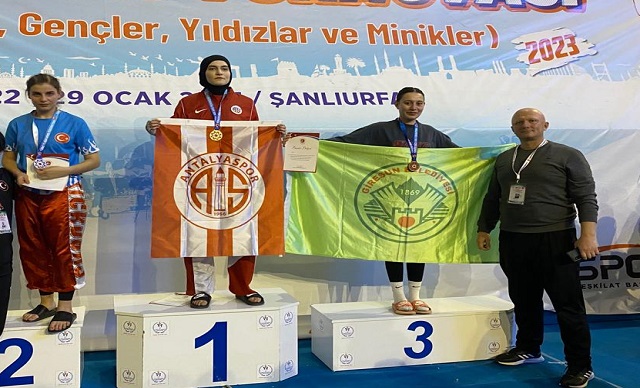 KİCK BOKSTA BÜYÜK BAŞARI