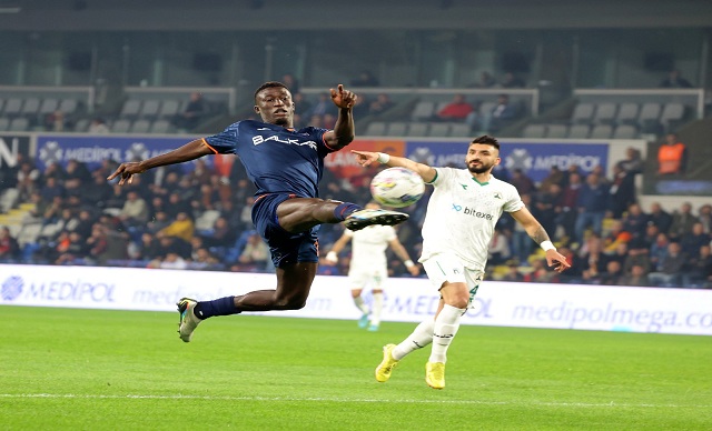 Medipol Başakşehir 3-1 Bitexen Giresunspor